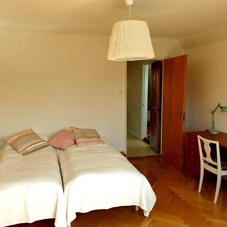 Egen Ovanvaning I Charmig Villa Naera Havet イースタッド エクステリア 写真