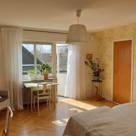 Egen Ovanvaning I Charmig Villa Naera Havet イースタッド エクステリア 写真