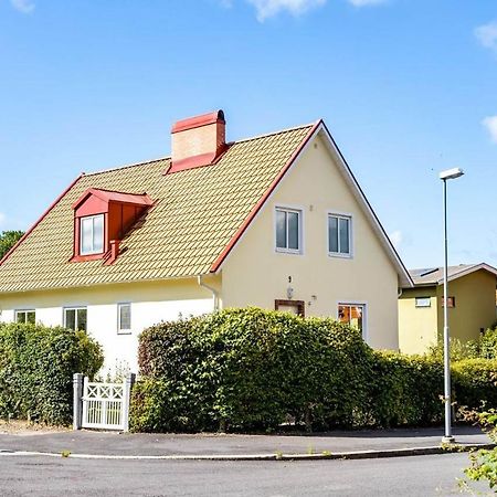 Egen Ovanvaning I Charmig Villa Naera Havet イースタッド エクステリア 写真